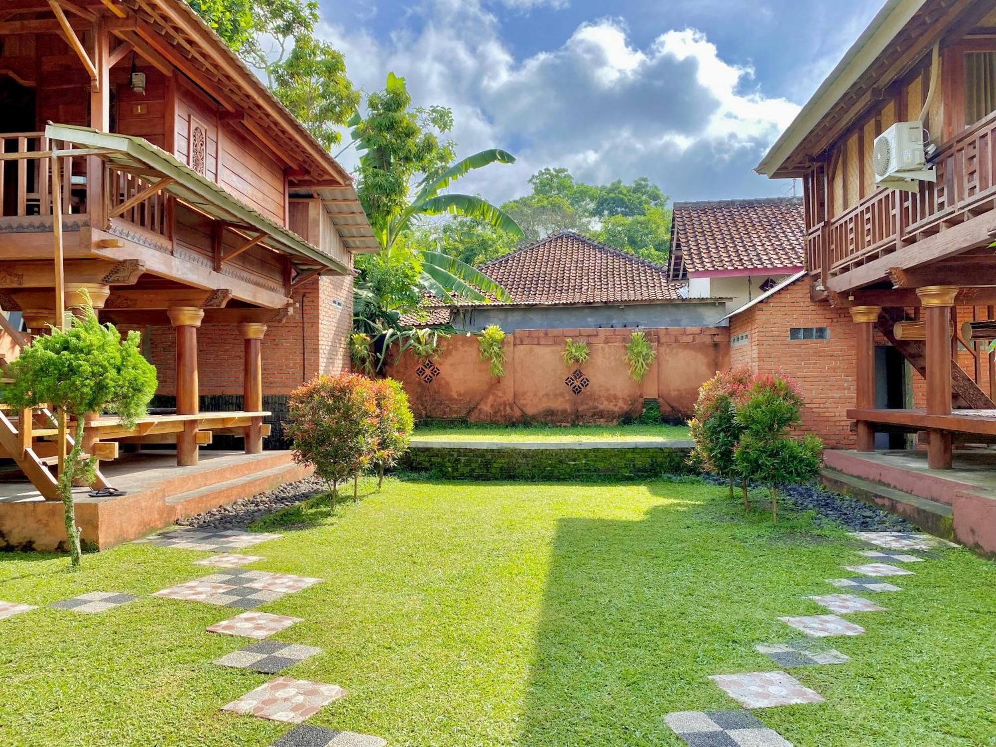 Bello Bungalow Batukliang Kültér fotó